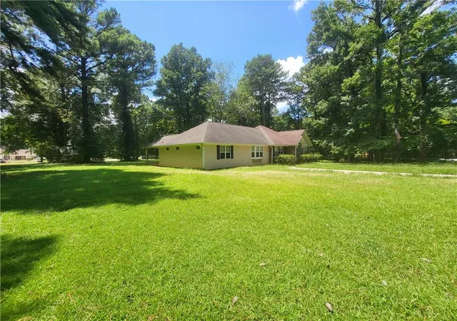 3rd image of 102 Douglas Ct, Eatonton, GA 31024 | MLS# 7817637