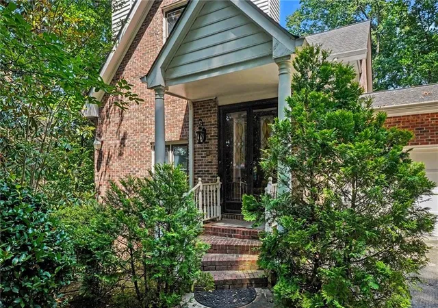 Photo 3 of Sale Pending at 6415 River Chase Cir, Sandy Springs, GA 30328 | MLS# 7814340 | Listing updated on 2026-10-05
