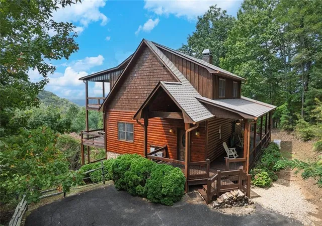 1st image of 499 Raven Ridge Cir, Mineral Bluff, GA 30559 | MLS# 7744205