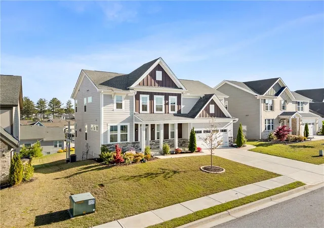 2nd image of 1033 Michigan Cir, Hoschton, GA 30548 | MLS# 7750384