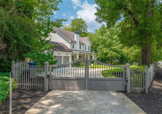 Photo 3 of Single family home for sale at 3882 Wieuca Rd NE, Atlanta, GA 30342 | MLS# 7814385 | Listing updated on 2026-08-01