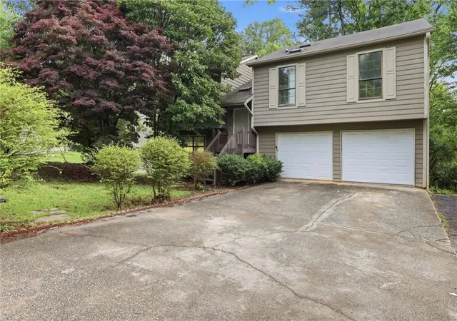 Homes for sale in Lithia Springs, GA | 1648 Olde Oak Dr, Lithia Springs, GA 30122 | MLS# 7781008