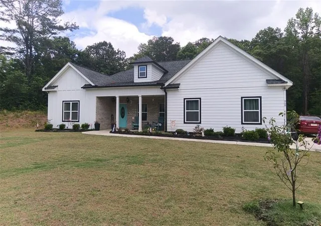 Photo 2 of Single family home for sale at 909 Highway 314, Fayetteville, GA 30214 | MLS# 7776307 | Listing updated on 2026-08-28