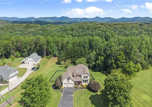 Photo 1 of Single family home for sale at 15 Hyalite Rd E, Dahlonega, GA 30533 | MLS# 7809973 | Listing updated on 2026-10-25
