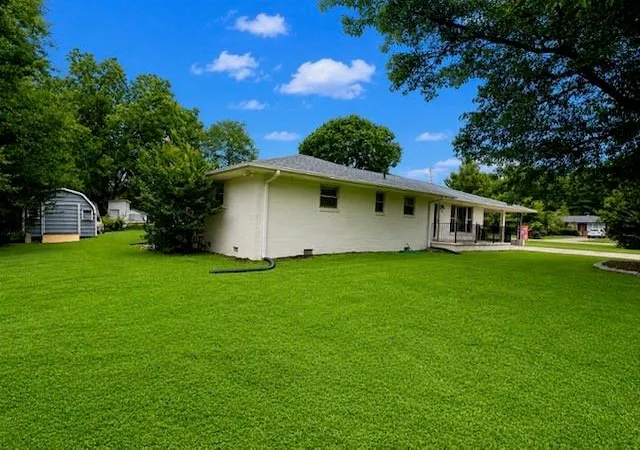 Photo 3 of Sale Pending at 4 Crestwood Rd, Cartersville, GA 30121 | MLS# 7792178 | Listing updated on 2026-09-11