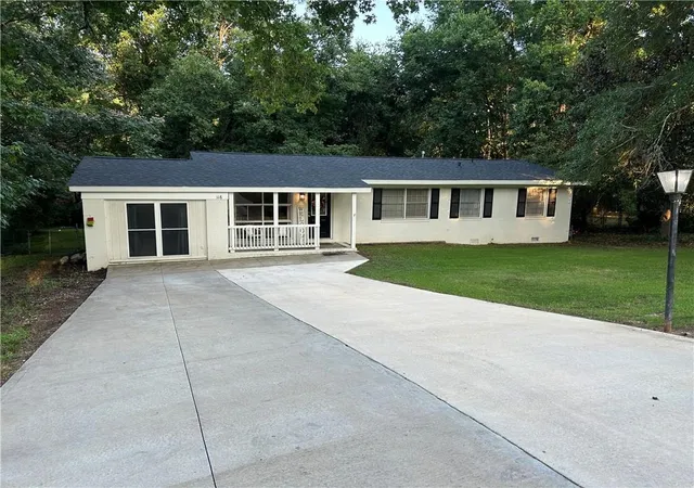 Homes for sale in Milledgeville, GA | 118 Allenwood Rd Sw, Milledgeville, GA 31061 | MLS# 7799543