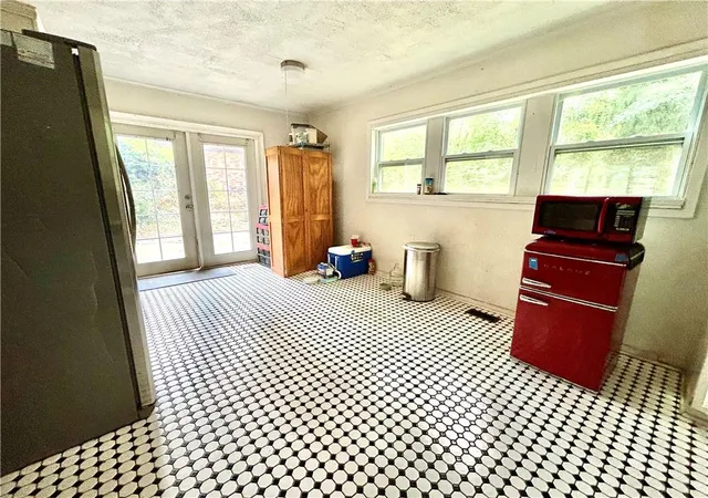 Photo 4 of Single family home for sale at 3317 Harris Rd SW, Marietta, GA 30060 | MLS# 7799588 | Listing updated on 2026-09-12
