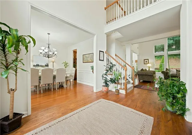3rd image of 1345 Cresthaven Ln, Lawrenceville, GA 30043 | MLS# 7796705