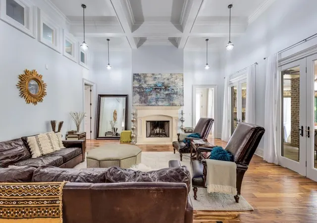 Photo 3 of Sale Pending at 1060 Canter Rd NE, Atlanta, GA 30324 | MLS# 7734967 | Listing updated on 2026-09-27