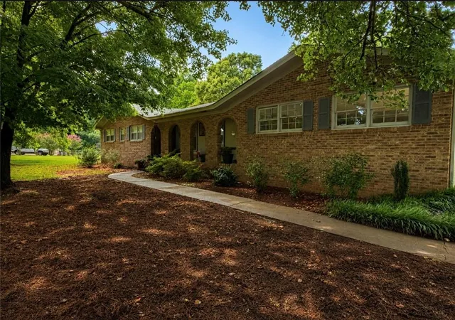 Photo 1 of Sale Pending at 225 Pineridge Rd, Bogart, GA 30622 | MLS# 7803838 | Listing updated on 2026-09-13