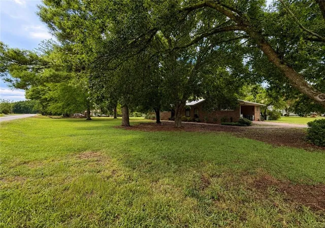 Photo 2 of Sale Pending at 225 Pineridge Rd, Bogart, GA 30622 | MLS# 7803838 | Listing updated on 2026-09-13