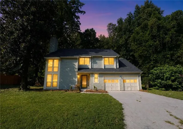 2nd image of 5369 Kelleys Creek Dr, Stone Mountain, GA 30088 | MLS# 7825676