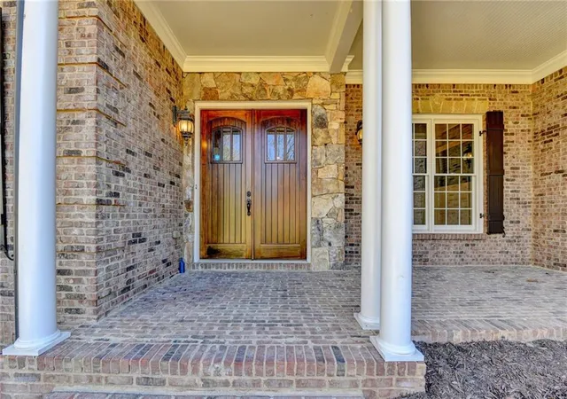Photo 2 of Single family home for sale at 2895 Shumard Oak Dr, Braselton, GA 30517 | MLS# 7733382 | Listing updated on 2026-09-08