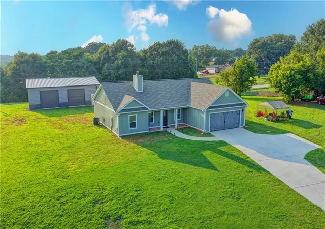 2nd image of 2851 Dawkins Rd, Canon, GA 30520 | MLS# 7812943