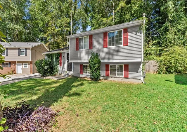 Homes for sale in Stone Mountain, GA | 2036 Countydown Ln, Stone Mountain, GA 30088 | MLS# 7567609