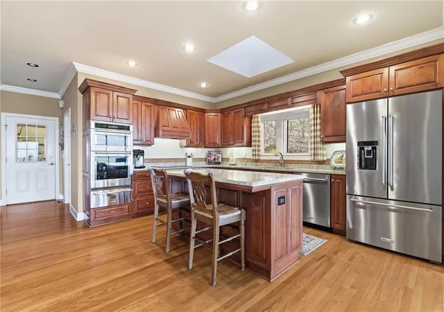 Photo 4 of Single family home for sale at 739 Summit Dr E, Jasper, GA 30143 | MLS# 7685035 | Listing updated on 2026-07-19
