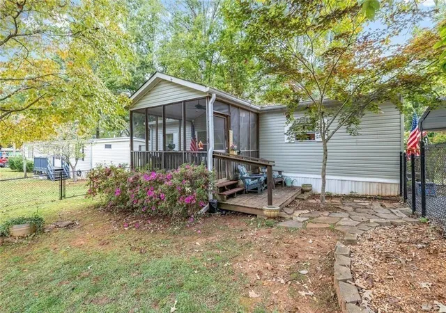 Photo 1 of Sale Pending at 5535 Mount Shores Cir, Gainesville, GA 30506 | MLS# 7828442 | Listing updated on 2026-10-09