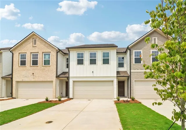 2nd image of 320 Dearborn Dr, Cartersville, GA 30120 | MLS# 7801419