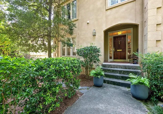 Photo 2 of Townhouse for sale at 34 28th Street, Atlanta, GA 30309 | MLS# 7812628 | Listing updated on 2026-09-13