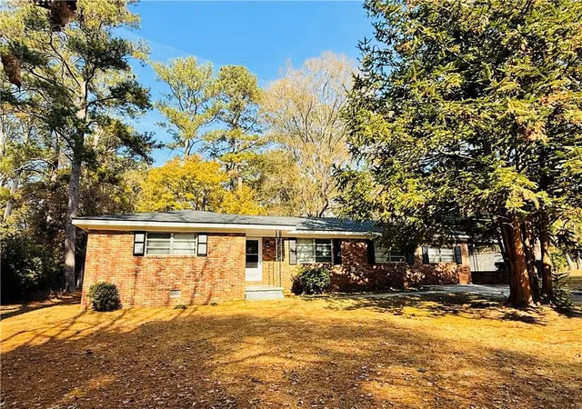 Photo 1 of Sale Pending at 318 W Bonnell St, Oxford, GA 30054 | MLS# 7686010 | Listing updated on 2026-05-07