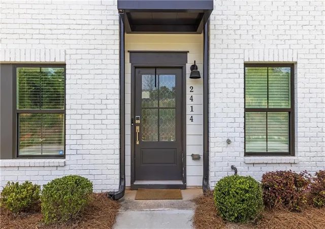 2nd image of 2414 Lakeshore Ln Se, Atlanta, GA 30316 | MLS# 7757957