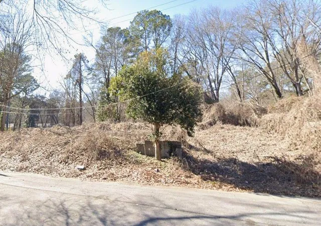 3rd image of 512 Gary Rd, Nw, Atlanta, GA 30318 | MLS# 7761332