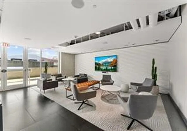 3rd image of 361 17Th St Nw #1717, Atlanta, GA 30363 | MLS# 7726531