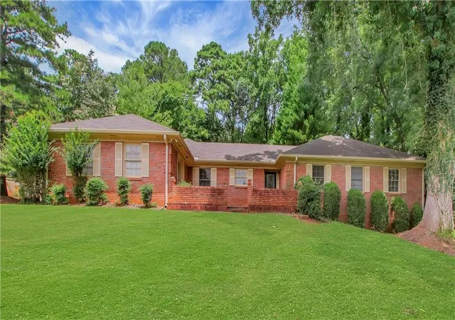 Photo 1 of Sale Pending at 2020 Heatherdale Ln Sw, Marietta, GA 30064 | MLS# 7816213 | Listing updated on 2026-10-06