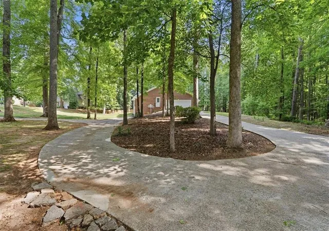 Photo 3 of Single family home for sale at 3420 Caney Crk Ln, Cumming, GA 30041 | MLS# 7775711 | Listing updated on 2026-07-08