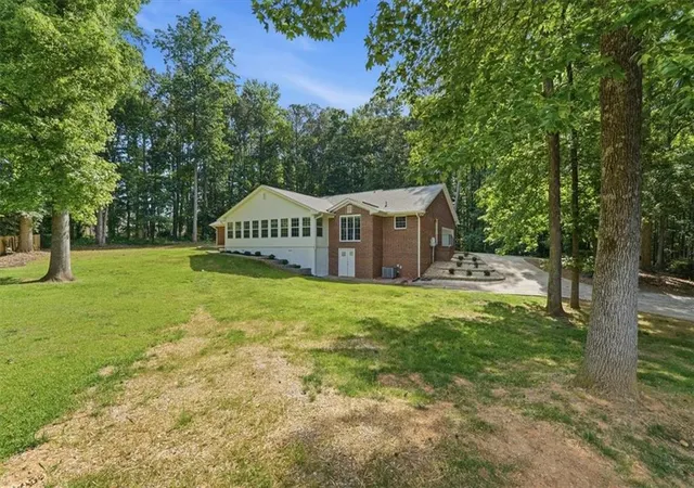 Photo 3 of Single family home for sale at 3420 Caney Crk Ln, Cumming, GA 30041 | MLS# 7775711 | Listing updated on 2026-07-08