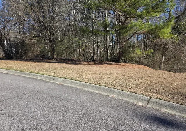 2nd image of 84 Essex Ln, Hiram, GA 30141 | MLS# 7813601