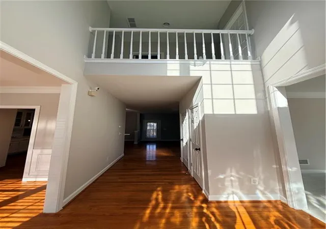 Photo 2 of Single family home for sale at 425 Arbor Crk Overlook, Roswell, GA 30076 | MLS# 7822278 | Listing updated on 2026-08-16