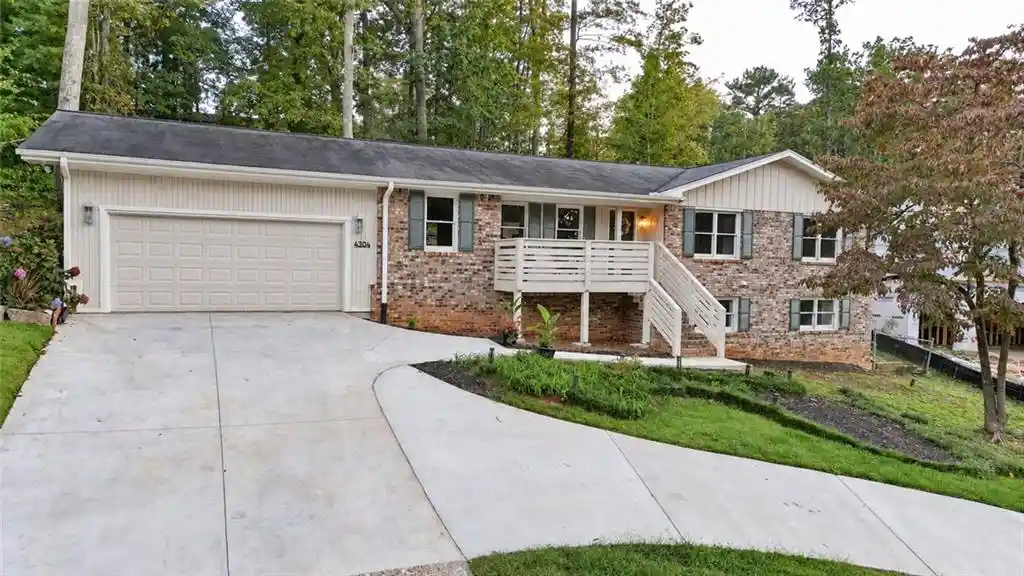 Single family home for sale at 4304 Lindsey Way NE, Roswell, GA 30075 | MLS# 7763150