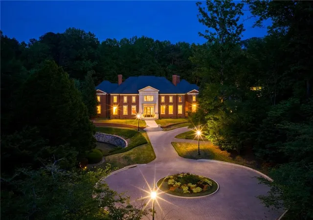Photo 1 of Single family home for sale at 4615 Northside Dr, Sandy Springs, GA 30327 | MLS# 7765349 | Listing updated on 2026-10-27