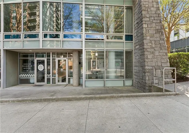 2nd image of 845 Spring St Nw #B, Atlanta, GA 30308 | MLS# 7744490
