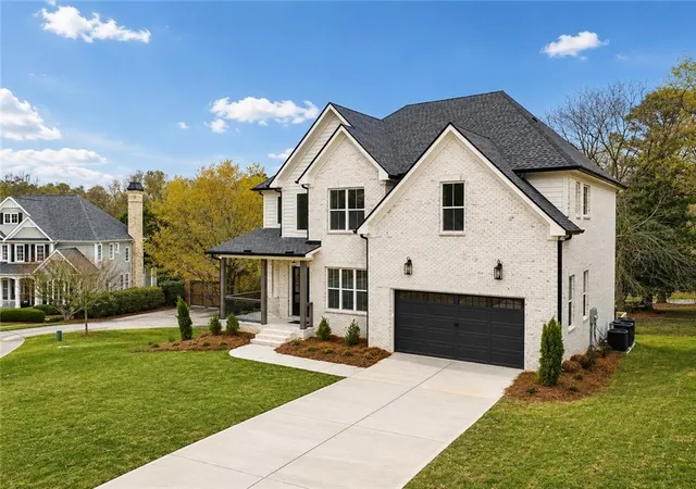 2nd image of 318 Vinings Walk Nw, Gainesville, GA 30501 | MLS# 7816028