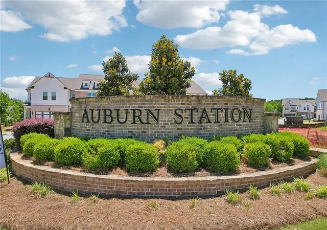 Homes for sale in Auburn, GA | 377 Station Overlook Dr, Auburn, GA 30011 | MLS# 7771300