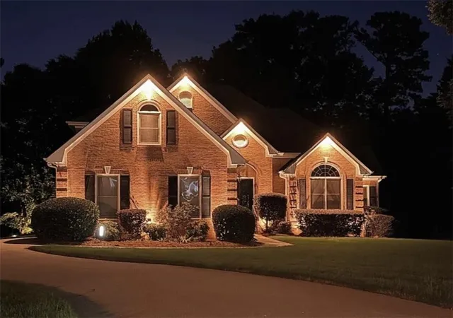 Photo 3 of Sale Pending at 2319 Lochinver Ln, Conyers, GA 30094 | MLS# 7815159 | Listing updated on 2026-08-26