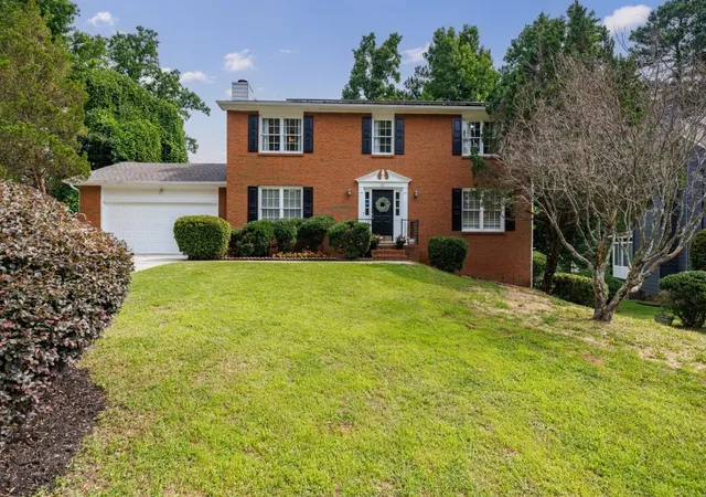 2nd image of 861 Lagoon Ct, Stone Mountain, GA 30083 | MLS# 7801171