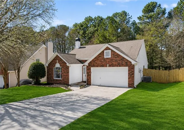 2nd image of 5248 Arbor View Ln, Sugar Hill, GA 30518 | MLS# 7732222