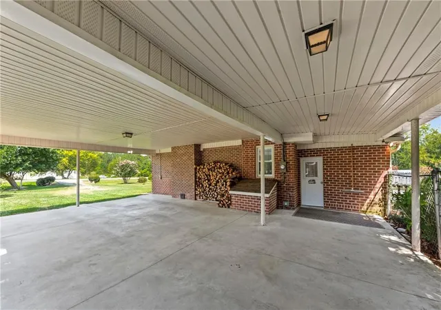 3rd image of 2342 Washington Hwy, Elberton, GA 30635 | MLS# 7825322