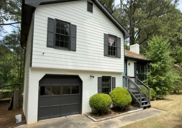 Photo 1 of Sale Pending at 408 Willow Ct Se, Conyers, GA 30094 | MLS# 7787290 | Listing updated on 2026-09-22