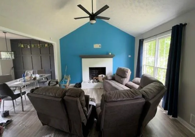 Photo 3 of Sale Pending at 408 Willow Ct Se, Conyers, GA 30094 | MLS# 7787290 | Listing updated on 2026-09-22