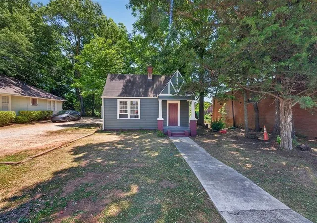 1st image of 298 S Cherokee Rd, Social Circle, GA 30025 | MLS# 7789293