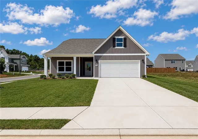 Homes for sale in Rockmart, GA | 406 Bluegrass Ln, Rockmart, GA 30153 | MLS# 7771526