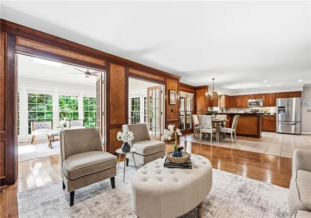 2nd image of 800 Woodmont Dr, Marietta, GA 30062 | MLS# 7768809
