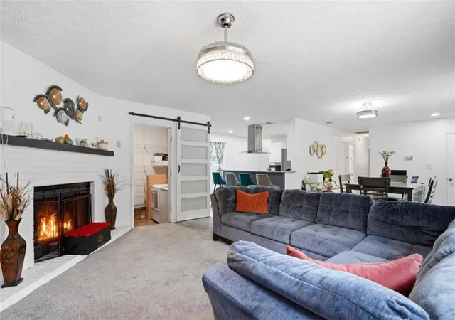 4th image of 405 King Arthur Ct, Jonesboro, GA 30236 | MLS# 7799768