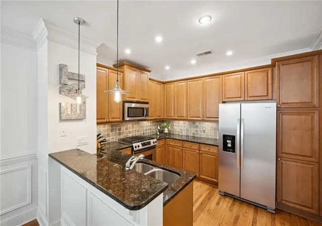 Photo 3 of Townhouse for sale at 3732 Ashford Creek Ln Ne #2203, Atlanta, GA 30319 | MLS# 7825276 | Listing updated on 2026-08-23