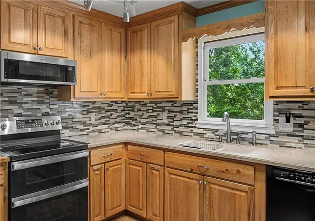 Homes for sale in Cartersville, GA | 40 Riverview Ct Se, Cartersville, GA 30120 | MLS# 7753691