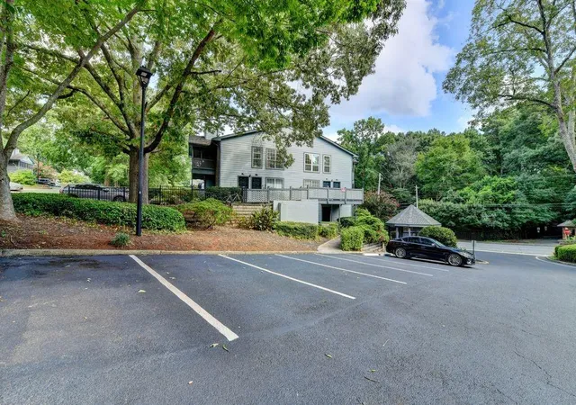 Photo 2 of Condo for sale at 1305 Weatherstone Way Ne, Atlanta, GA 30324 | MLS# 7818148 | Listing updated on 2026-09-05